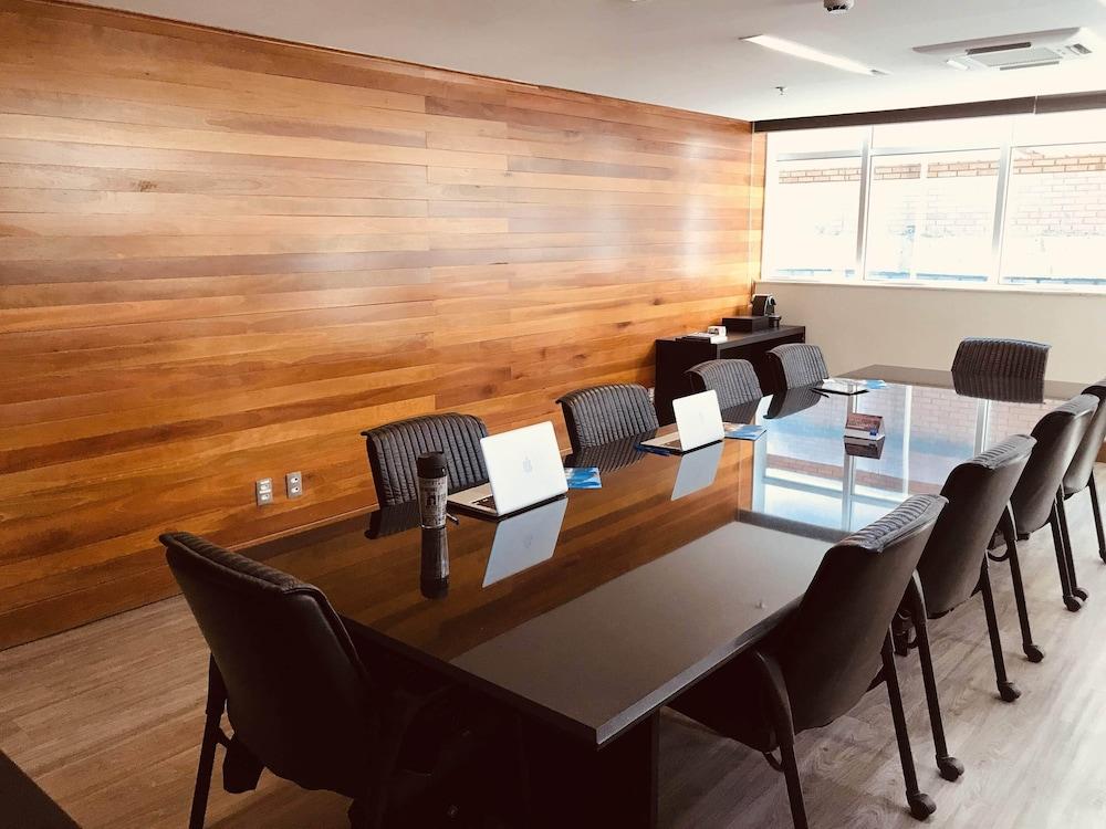 Tryp By Wyndham Savassi Hotel Belo Horizonte